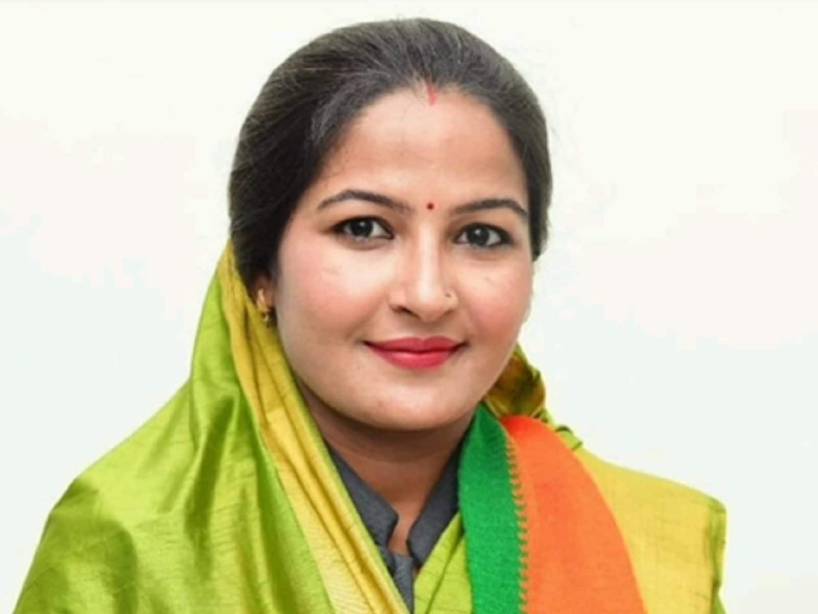 अनुसूचित जाति विकास विभाग के आयुक्त ने मंत्री के खिलाफ जारी किया नोटिस 
